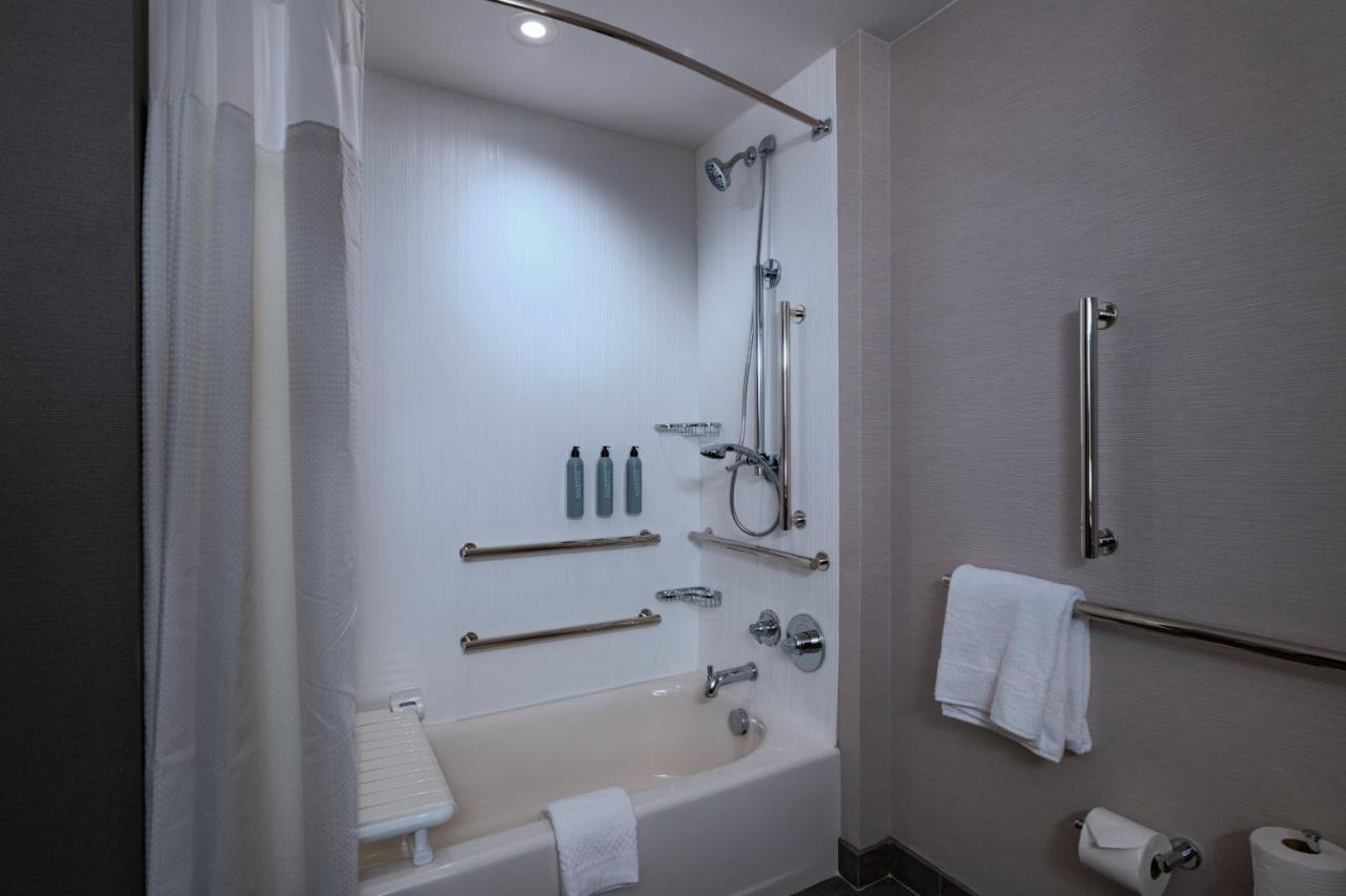Courtyard By Marriott Colorado Springs North, Air Force Academy Hotel Exterior foto